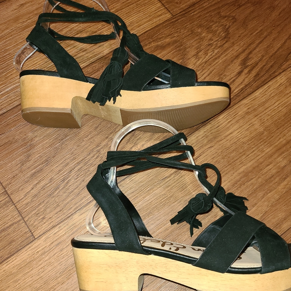 Womens Sandal Size 8